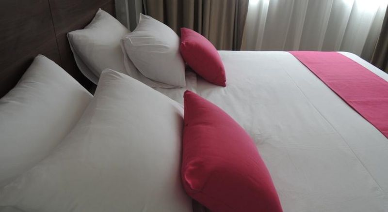 ซาฮิด มูเทียรา การาวาจี Hotel ทังเกอรัง ภายนอก รูปภาพ