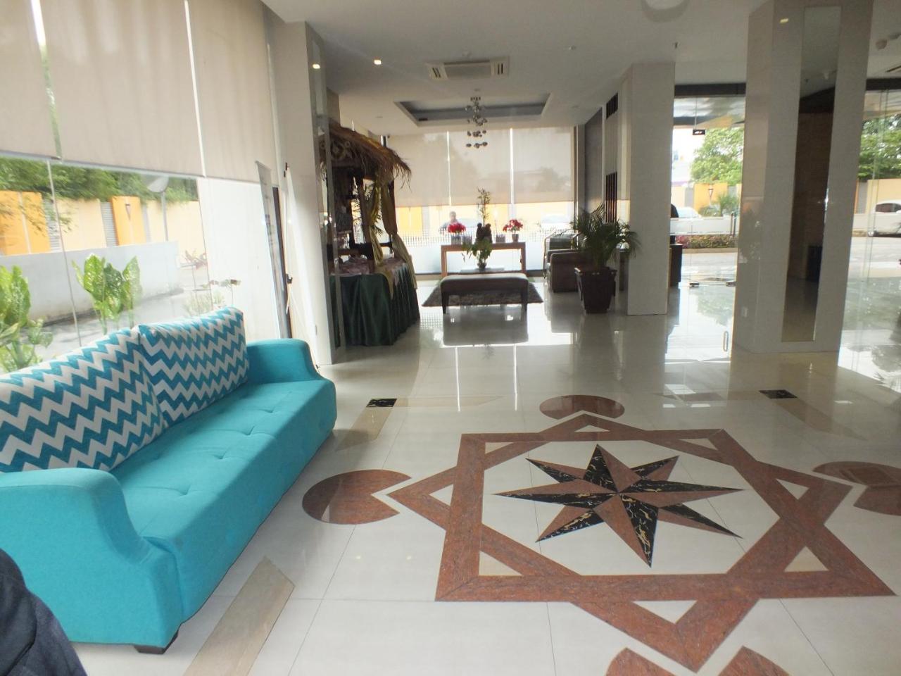ซาฮิด มูเทียรา การาวาจี Hotel ทังเกอรัง ภายนอก รูปภาพ