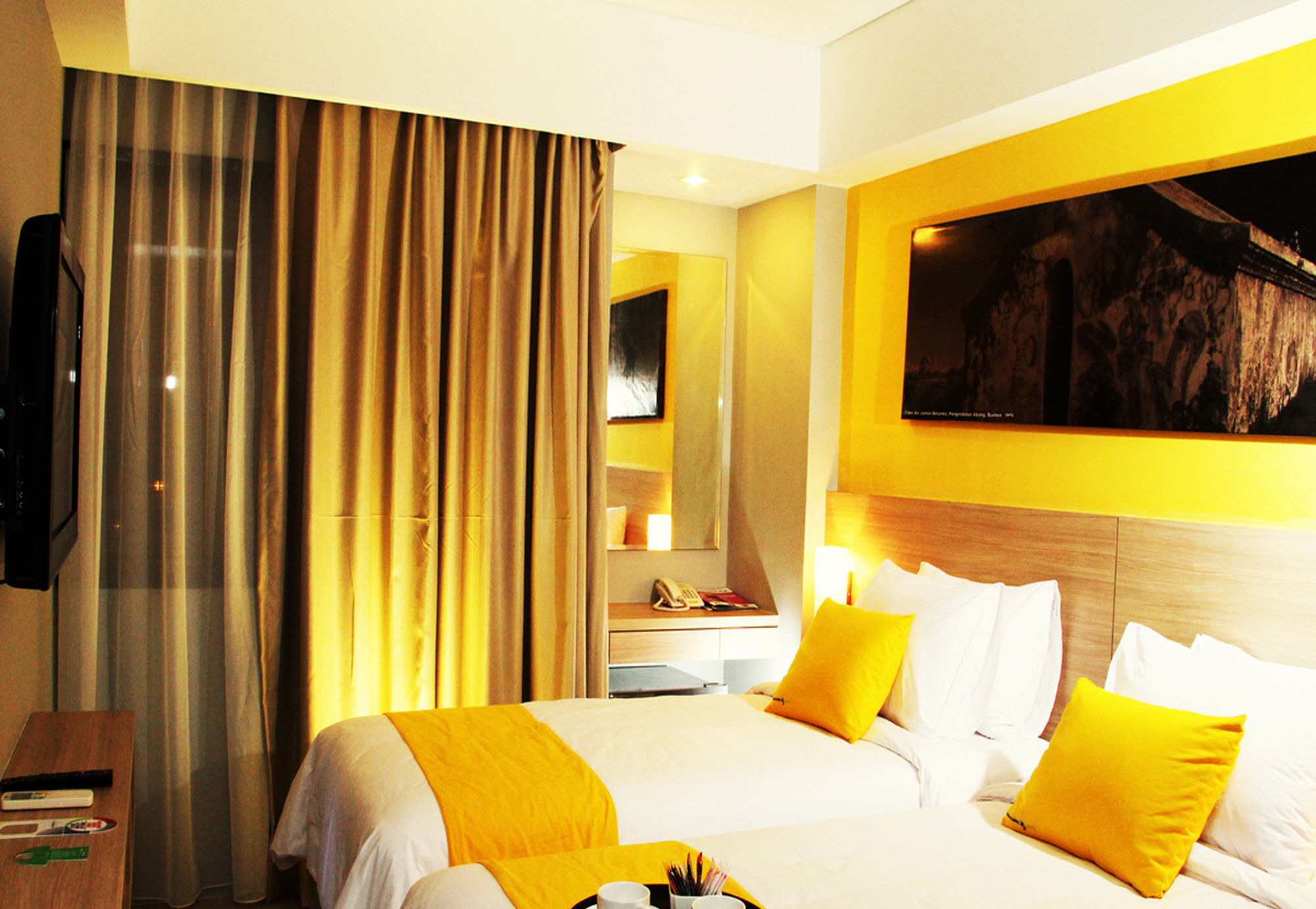 ซาฮิด มูเทียรา การาวาจี Hotel ทังเกอรัง ภายนอก รูปภาพ