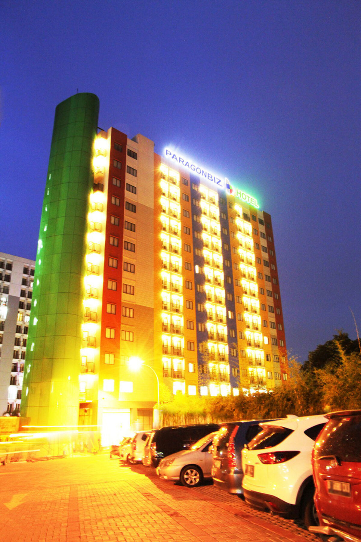ซาฮิด มูเทียรา การาวาจี Hotel ทังเกอรัง ภายนอก รูปภาพ